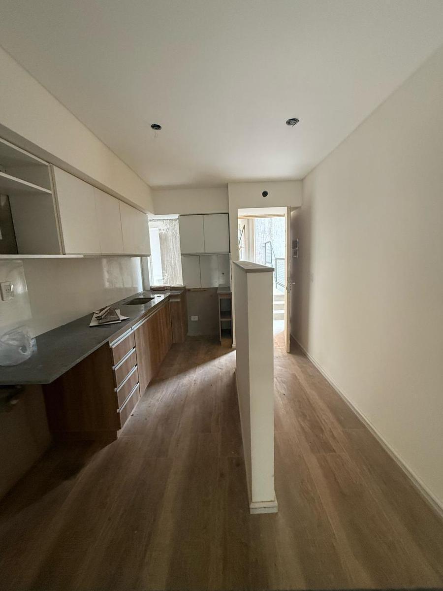 Departamento en B° Bombal 4