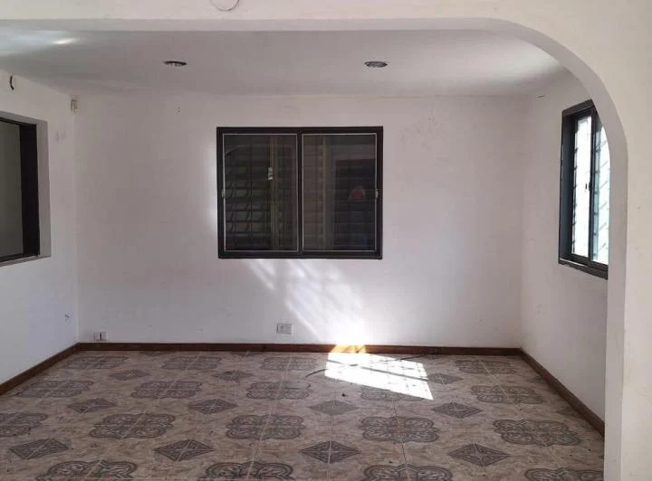 Casa en Alquiler en Mayor Drummond 5