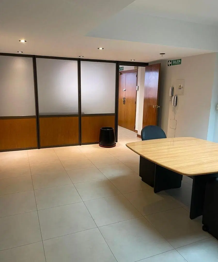 Oficina en venta muy bien ubicada en Capital de Mendoza 4