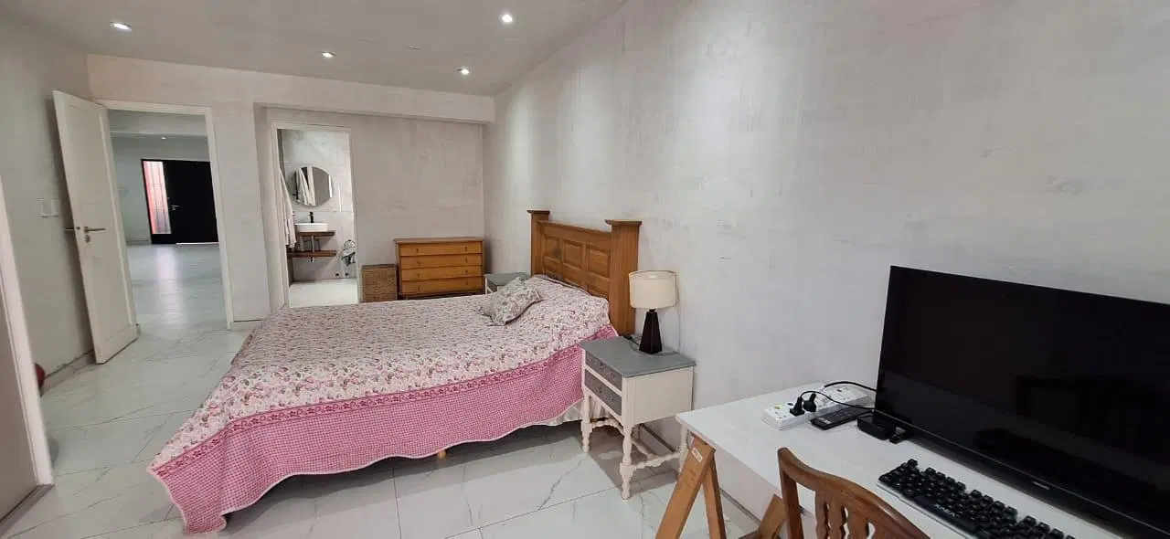 Casa en alquiler de 4 dormitorios en Barrio Santa Angela, Godoy Cruz 4