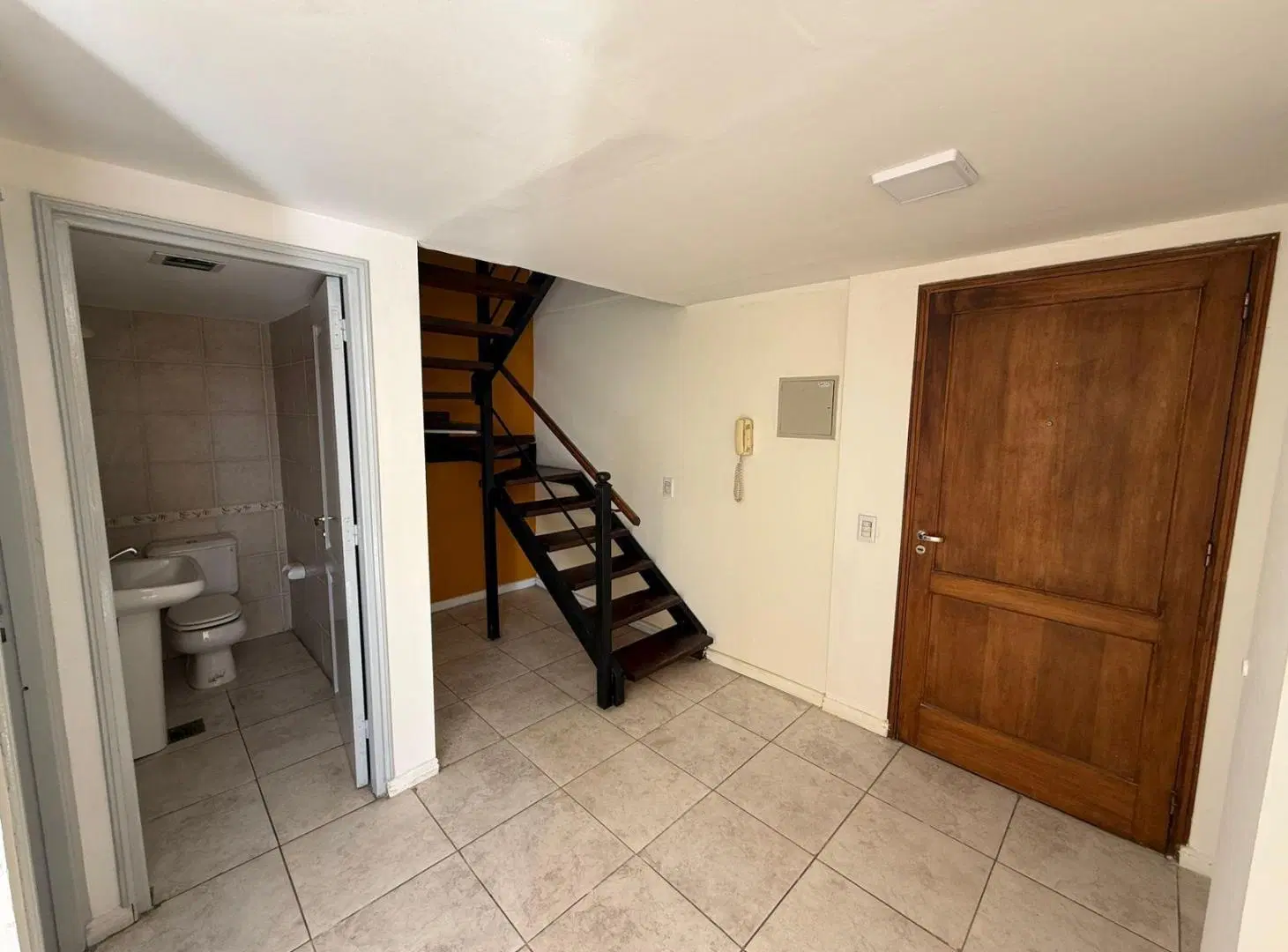 Duplex en venta en calle Tomba, a mts de la plaza de Godoy Cruz 4