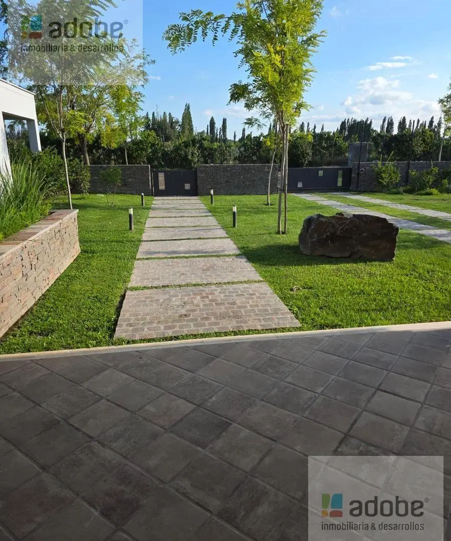 Casa en B° Viñas de Ortiz 4
