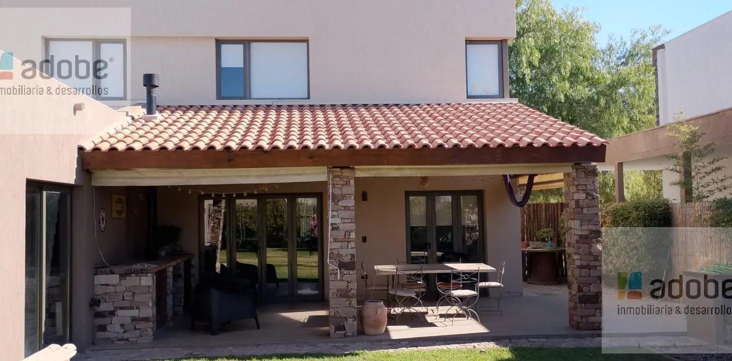 Casa en B° Terruñoz de Araoz II- Maipú 1