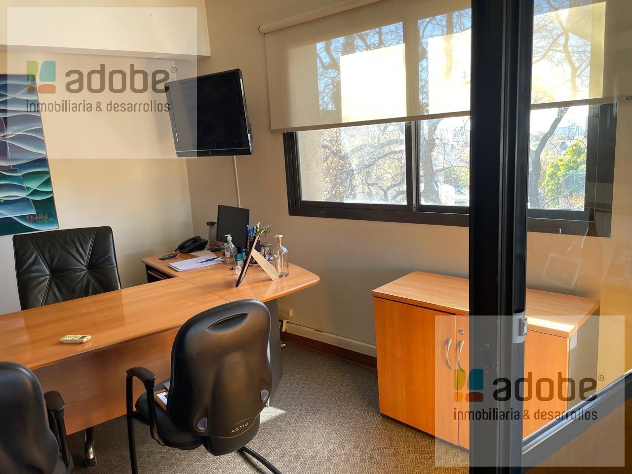 Foto de Oficina en venta muy bien ubicada en Capital de Mendoza, imagen 2