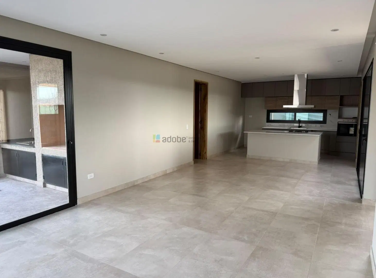 Casa B° Rincón Viamonte 3