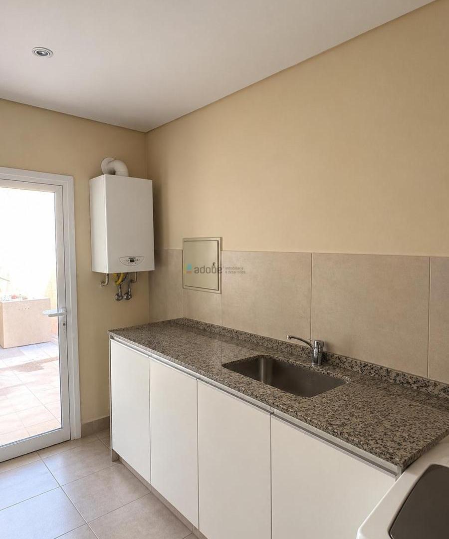 Foto de Casa en Alquiler en Barrio Terrazas Park Lunlunta, calle Azcuénaga, imagen 3