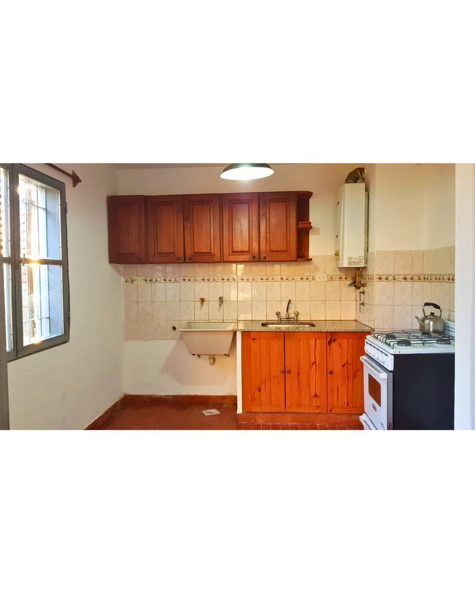 Depto en Planta Baja con Patio Cerrado, 2 Dorm. y Más – 27 de Abril 5356 1