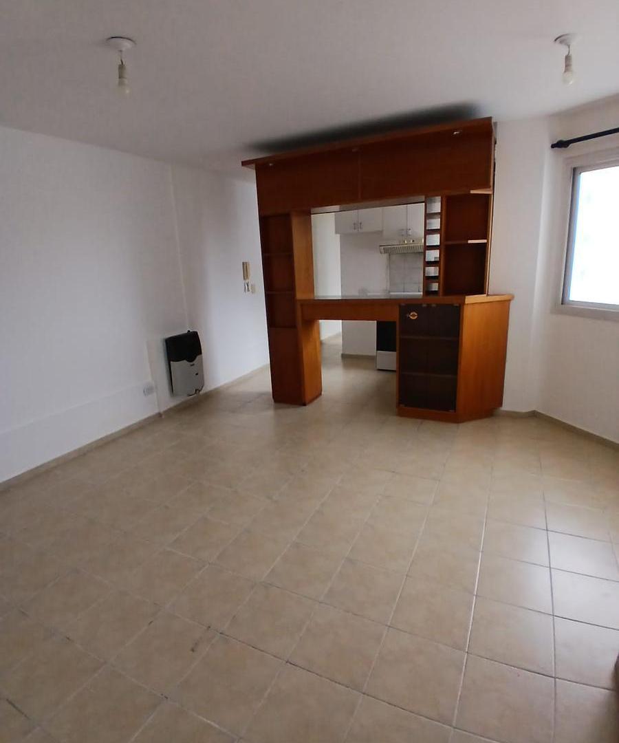Foto de Alquiler Departamento amplio y luminoso en Cofico: 1 dormitorio +, imagen 3