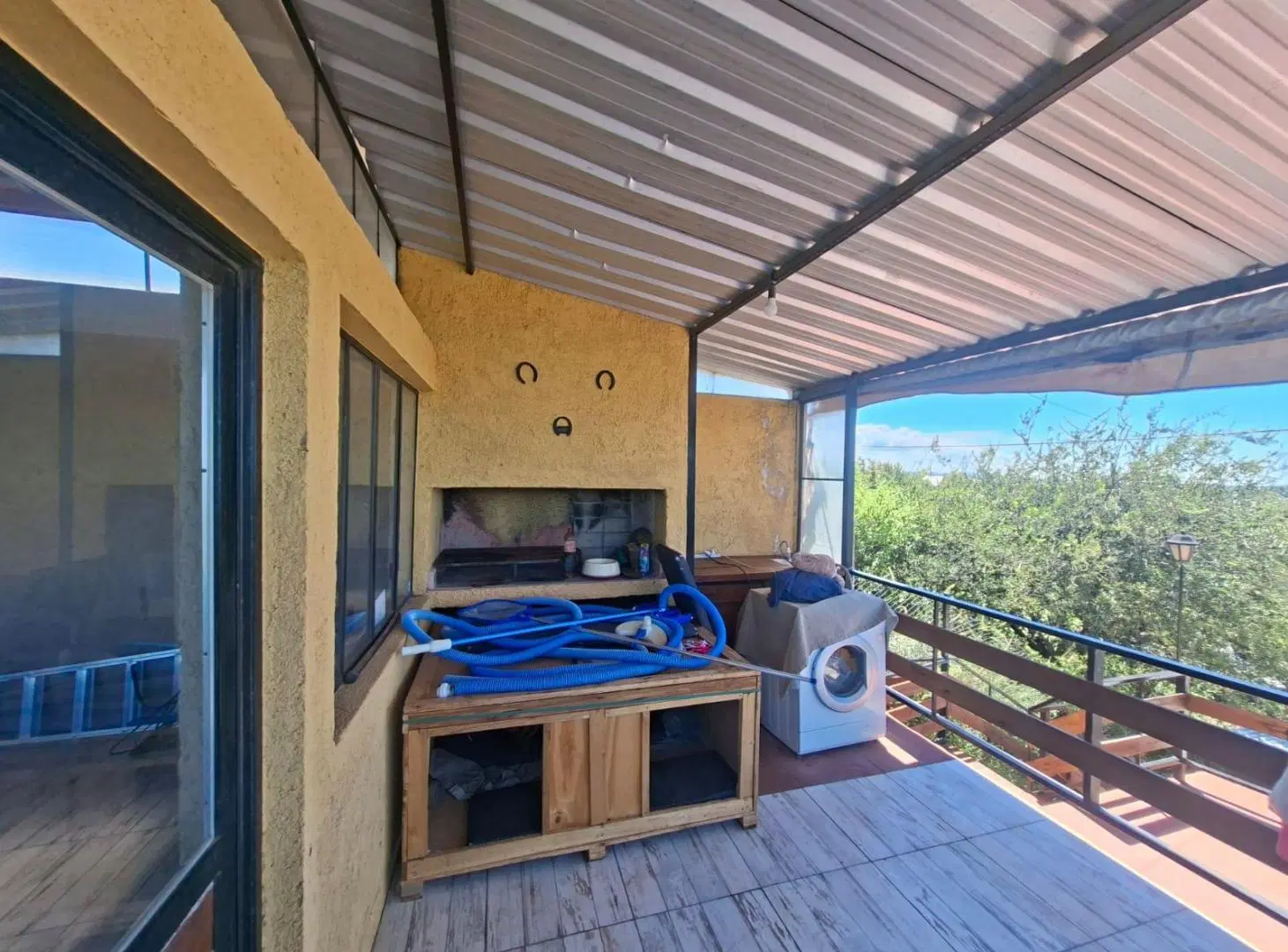 Casa en alquiler en Salsipuedes con vistas abiertas, 3 dormitorios y amplio salón multiuso 5