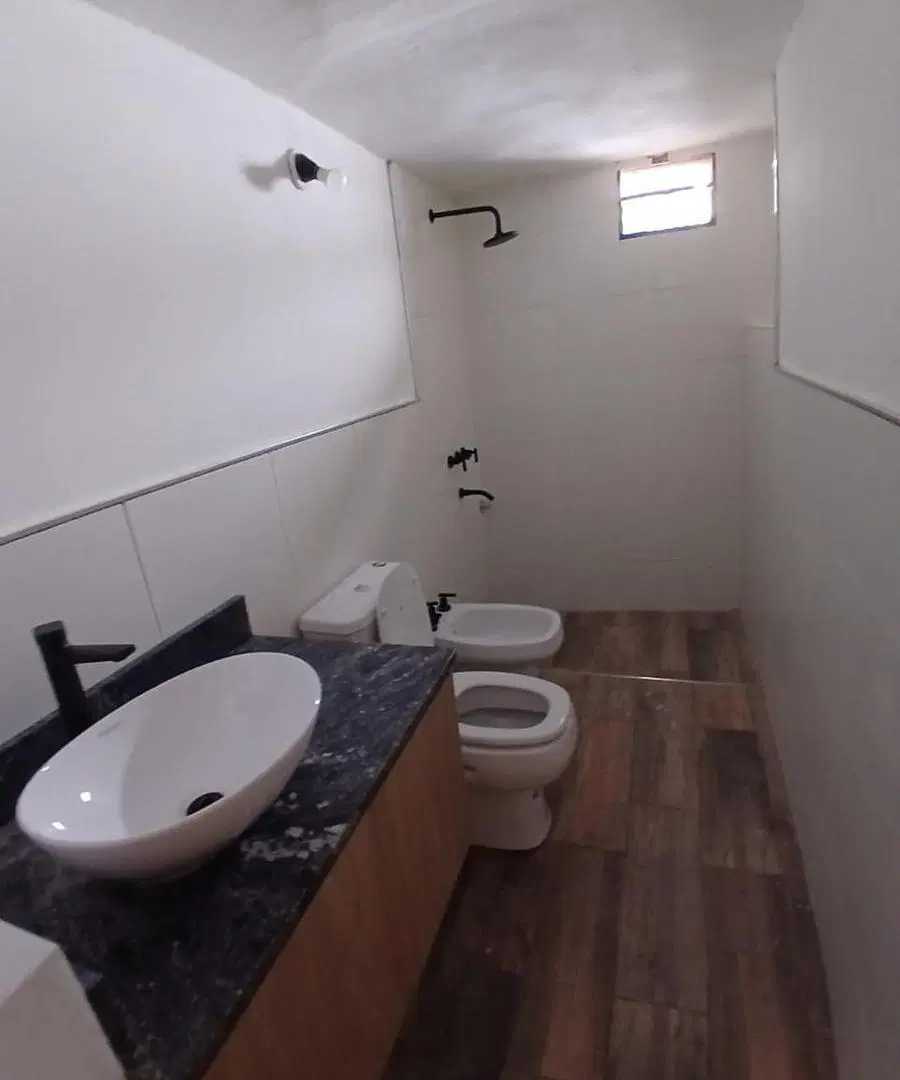 Casa reciclada de 3 dormitorios con patio - 360m2 de terreno 4