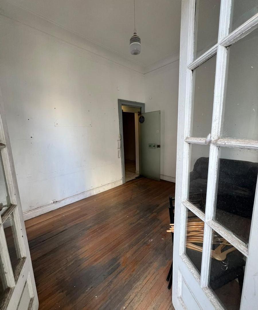 Foto de ALQUILO OFICINA CON BALCON - CENTRO, imagen 1