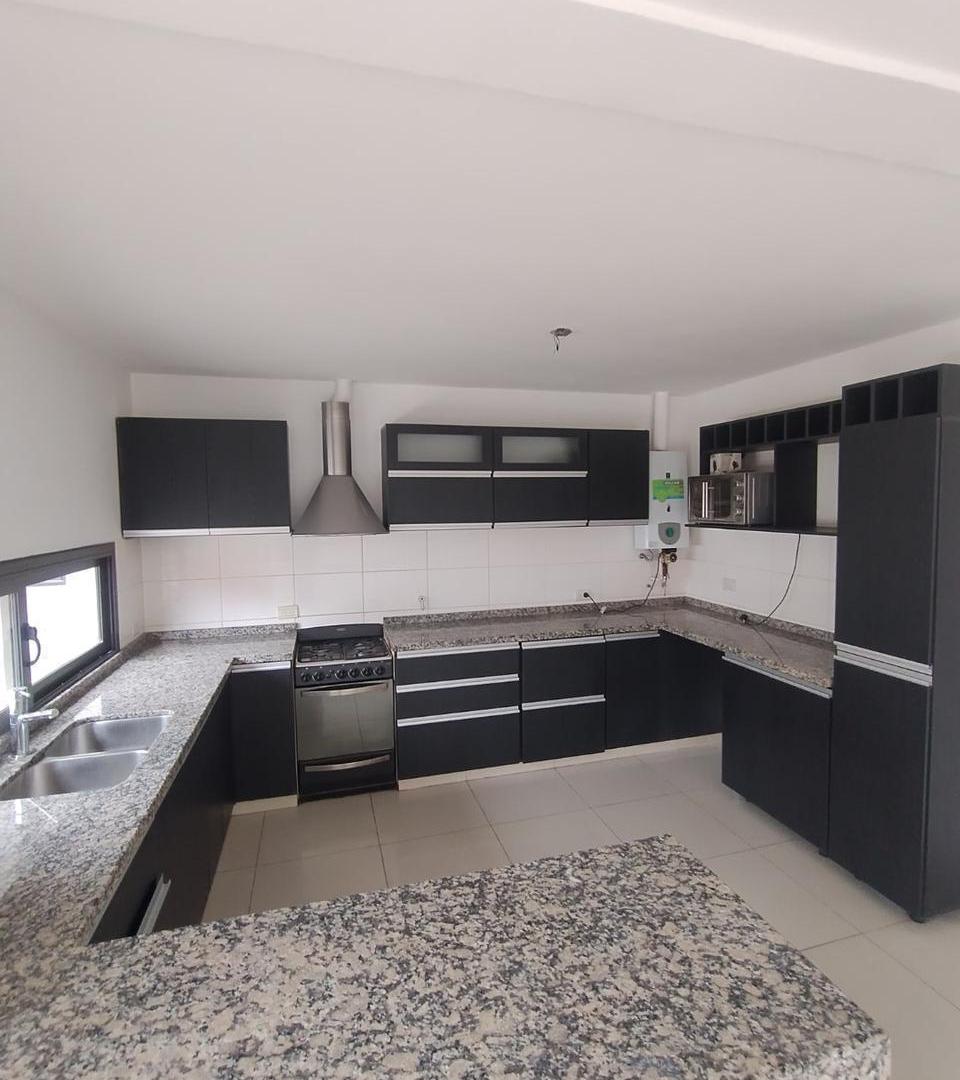 Foto de Casa 3 dorm -MANANTIALES- pileta, patio y APTA CRÉDITO, imagen 5