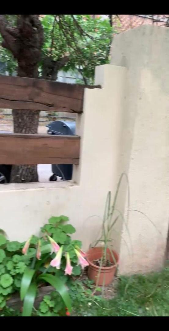 Foto de Casa APTA CRÉDITO con pileta y depto a terminar - Quinta de Santa Ana, imagen 2