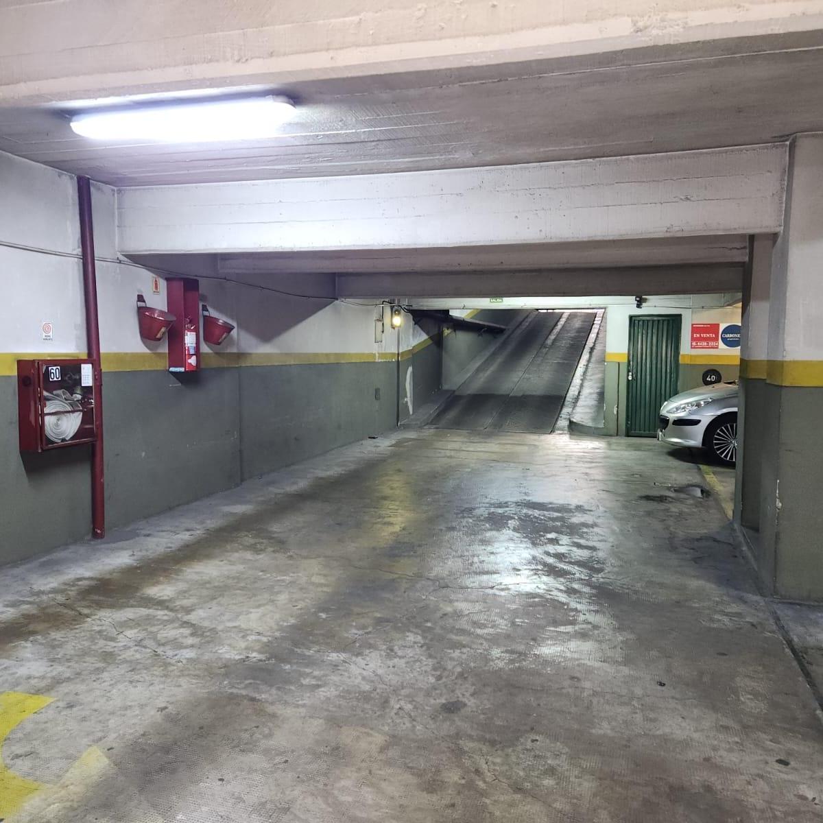 Foto de Cochera en Esmeralda al 800 - Alquiler y Venta, imagen 2