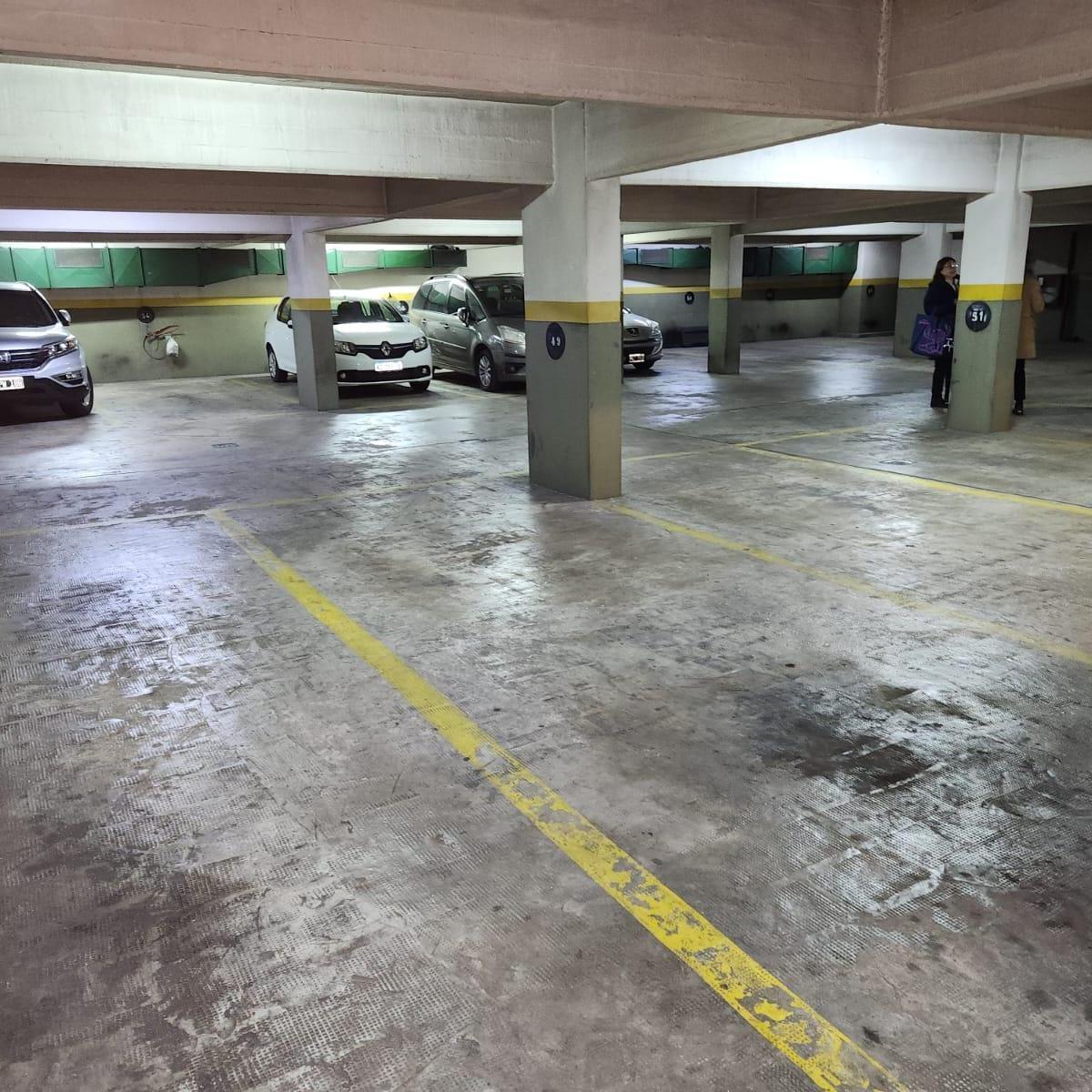 Foto de Cochera en Esmeralda al 800 - Alquiler y Venta, imagen 4