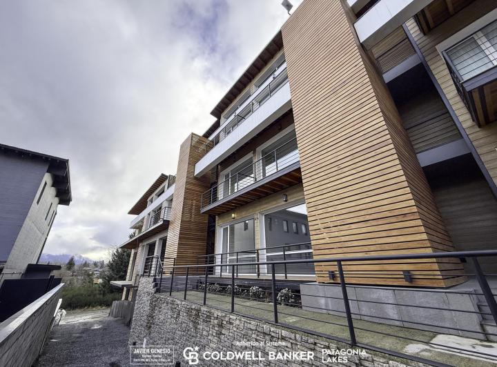VENTA Departamento 42,15m2 deck   cochera El mercado Villa la Angostura 3