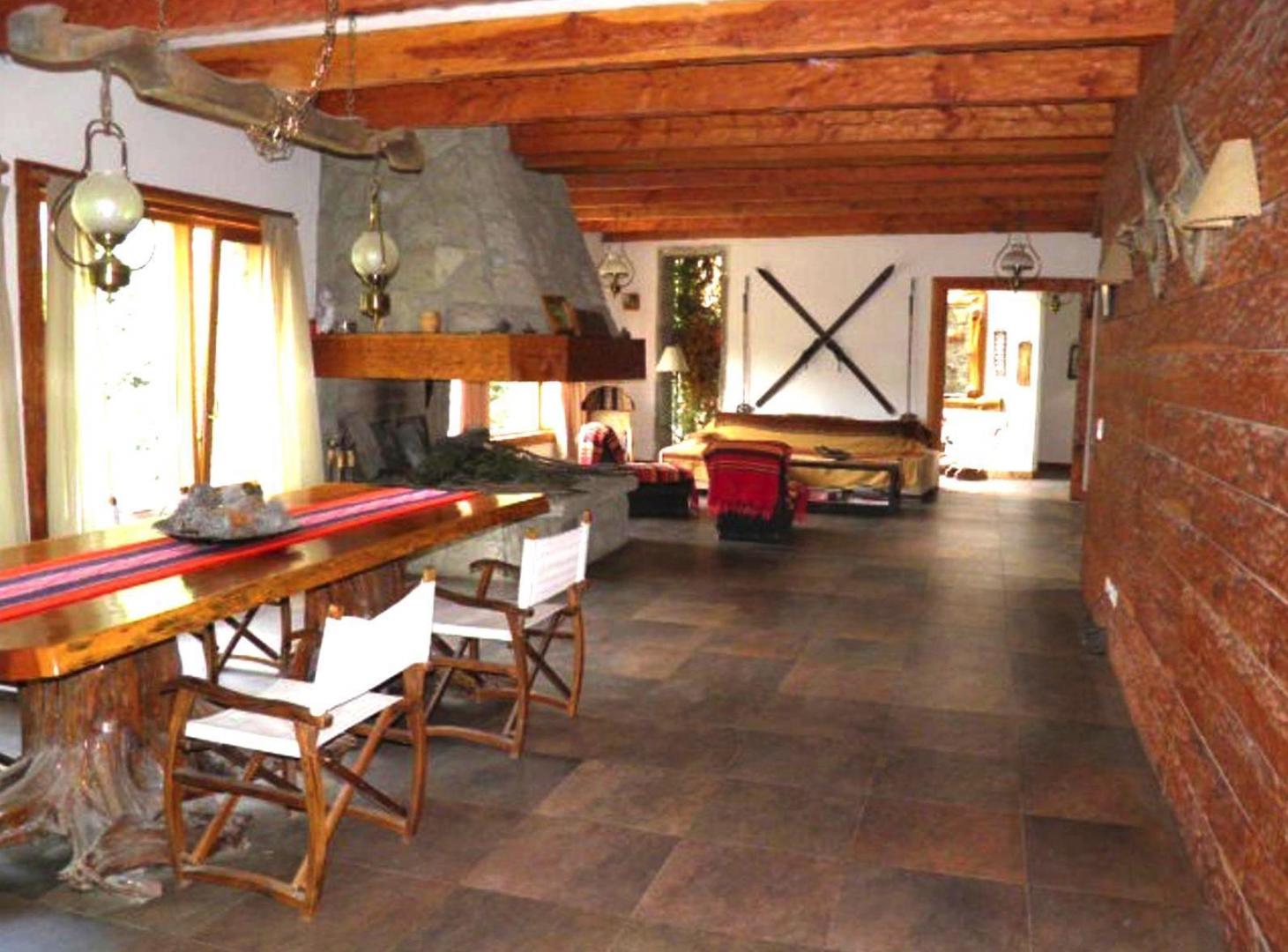 Foto de Venta Casa Premium 592M2 Lote 3000m2 Bahia Manzano Villa La Angostura, imagen 5