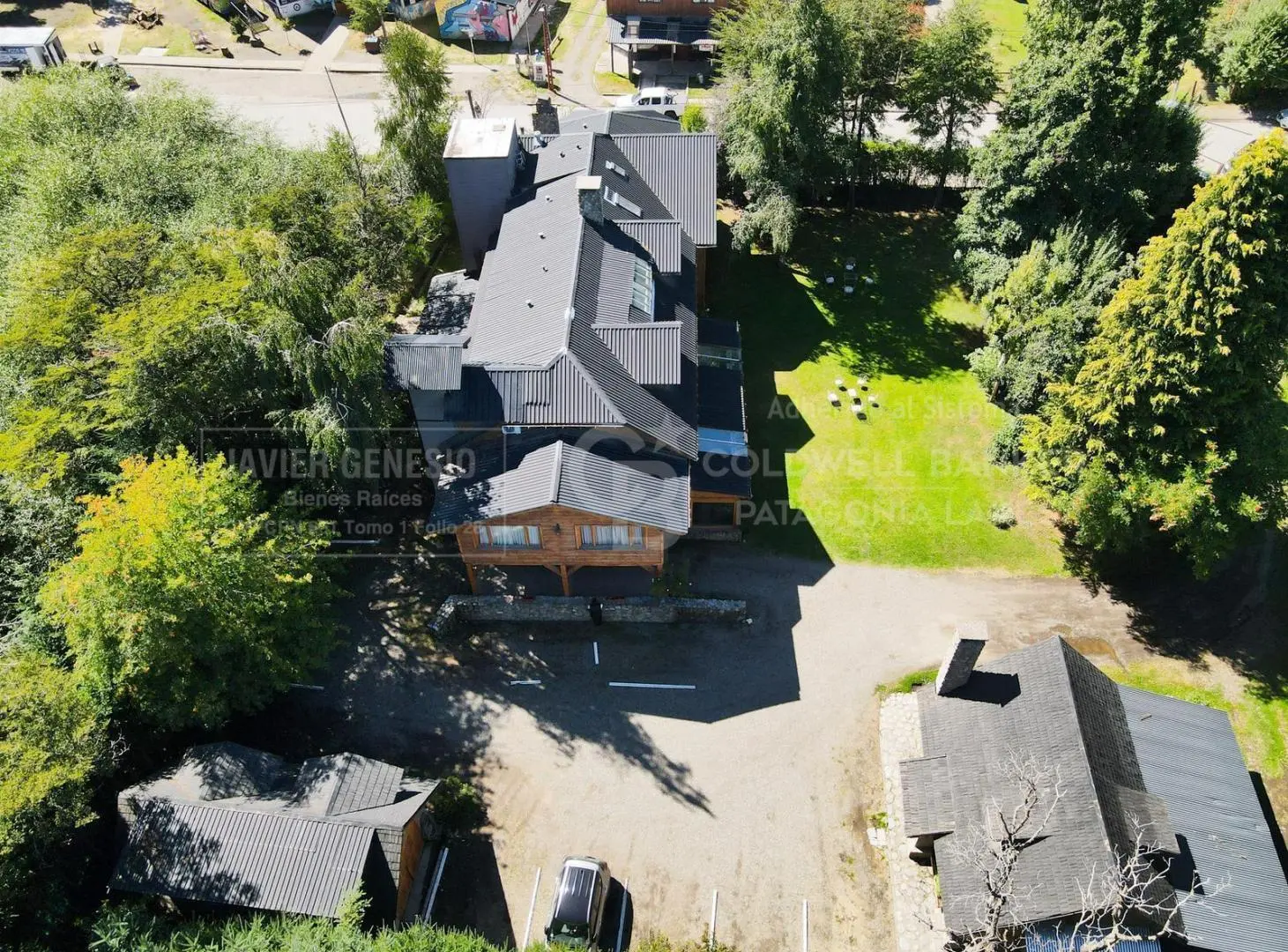 VENTA - Hostería de 935m2 en pleno centro de Villa La Angostura – 14 hab. – Lote 2.500 m² – FOT 130% 5