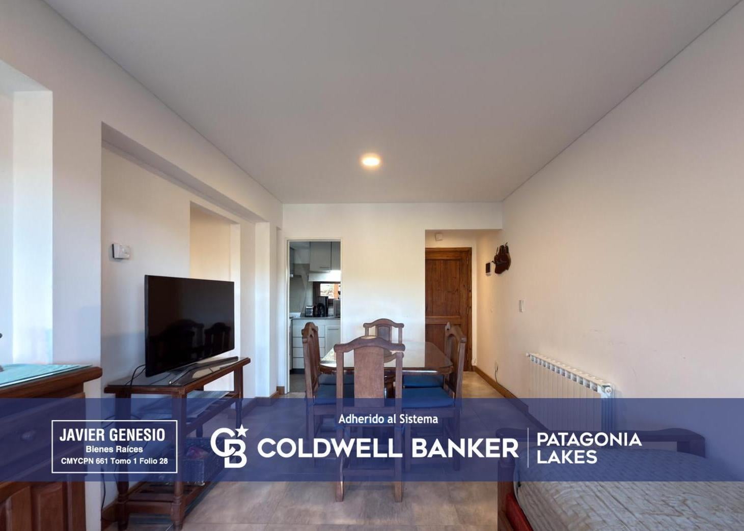 VENTA departamento 42 m2 c/deck mas baulera y cochera. Zona centro, Villa La Angostura