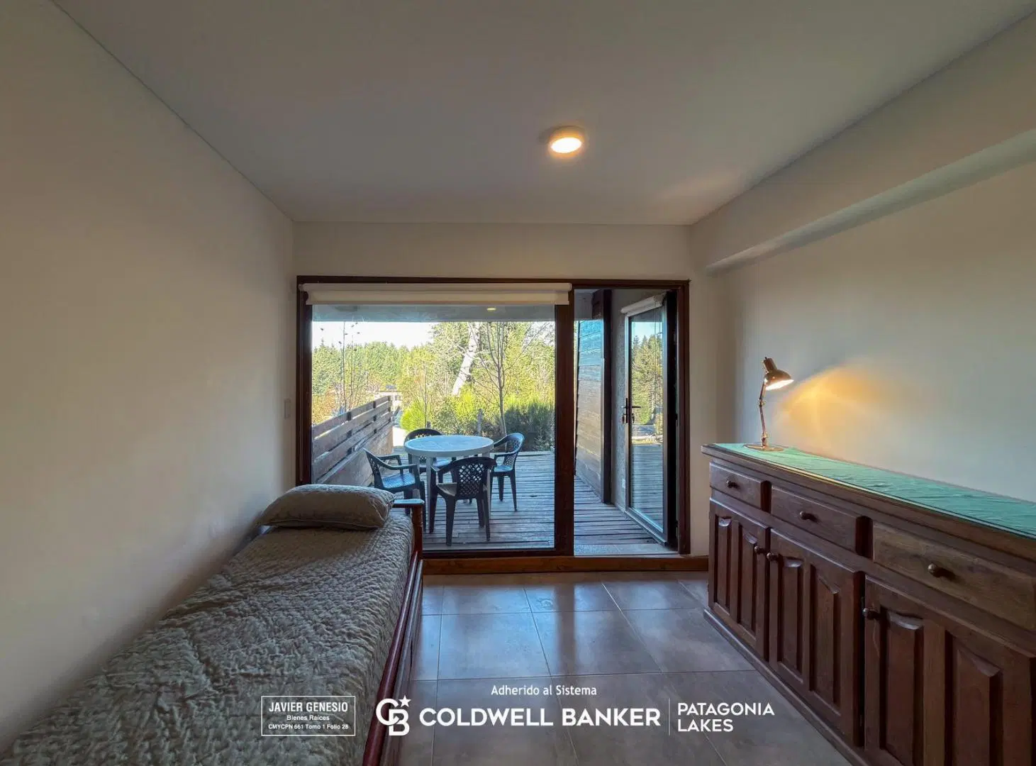 VENTA departamento 42 m2 c/deck mas baulera y cochera. Zona centro, Villa La Angostura 3