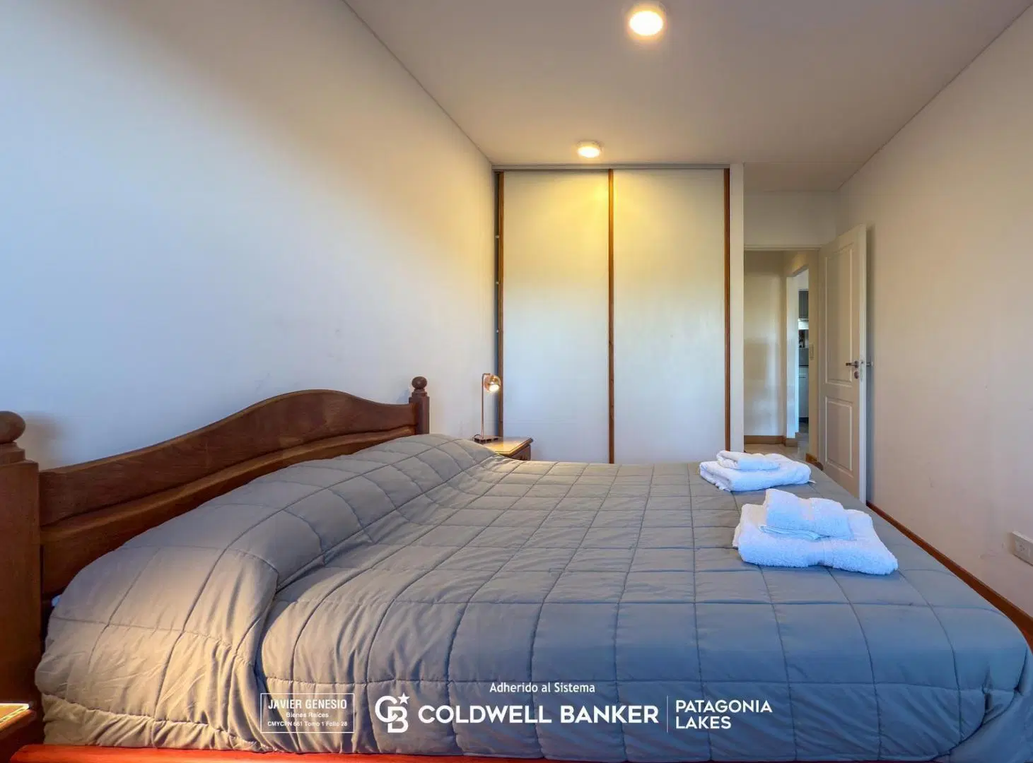 VENTA departamento 42 m2 c/deck mas baulera y cochera. Zona centro, Villa La Angostura 5