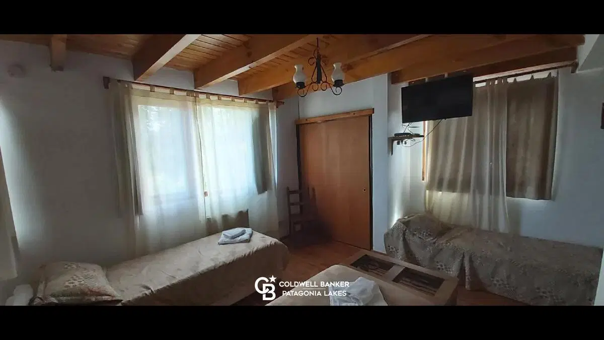 VENTA Hostería céntrica de 10 habitaciones + local comercial gastronómico en Villa La Angostura 8