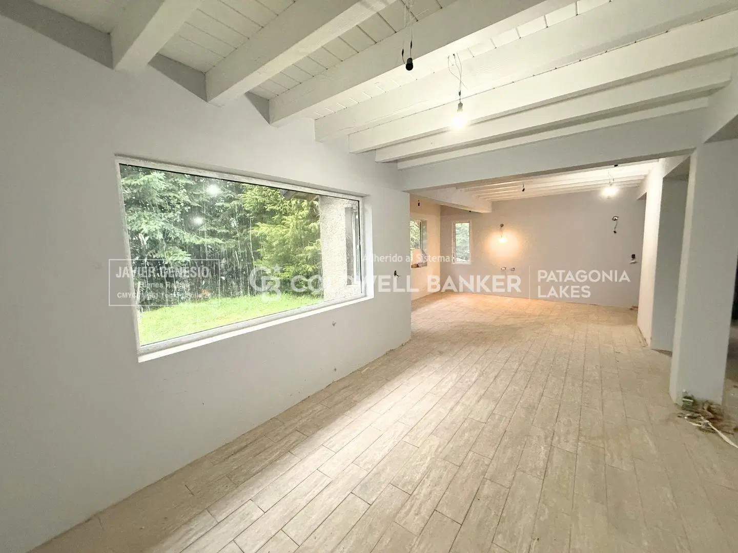 VENTA Casa 200m2 en construcción con vista al bosque y parcial al lago. Villa La Angostura. 3