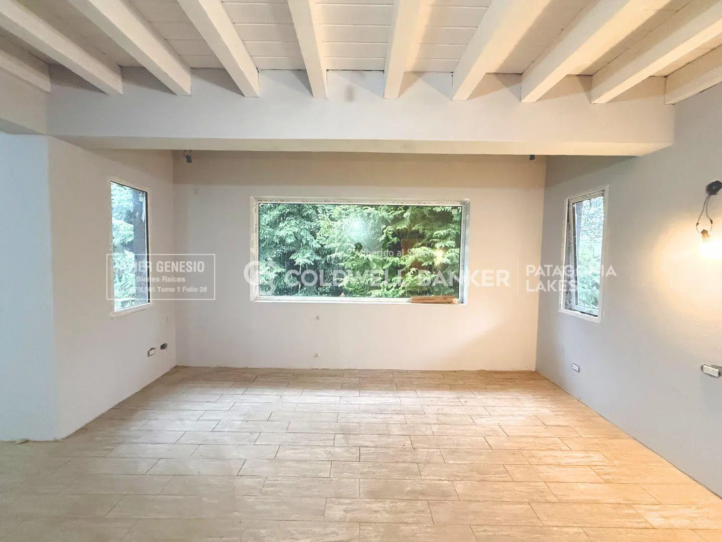 VENTA Casa 200m2 en construcción con vista al bosque y parcial al lago. Villa La Angostura. 4
