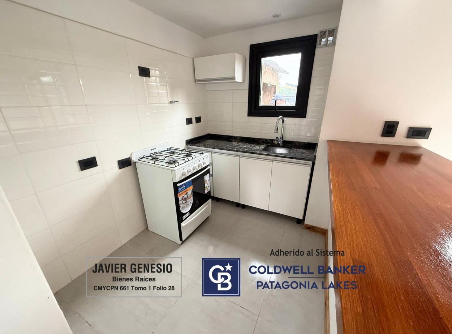Foto de VENTA CASA DUPLEX 70m2 Barrio Norte - Villa La Angostura, imagen 1