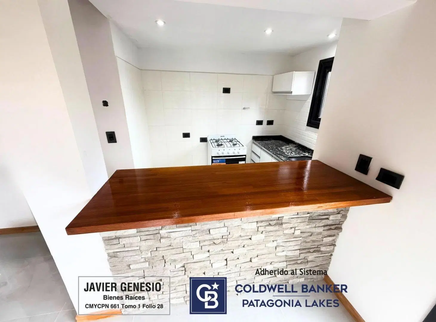 VENTA CASA DUPLEX 70m2 Barrio Norte  - Villa La Angostura 8
