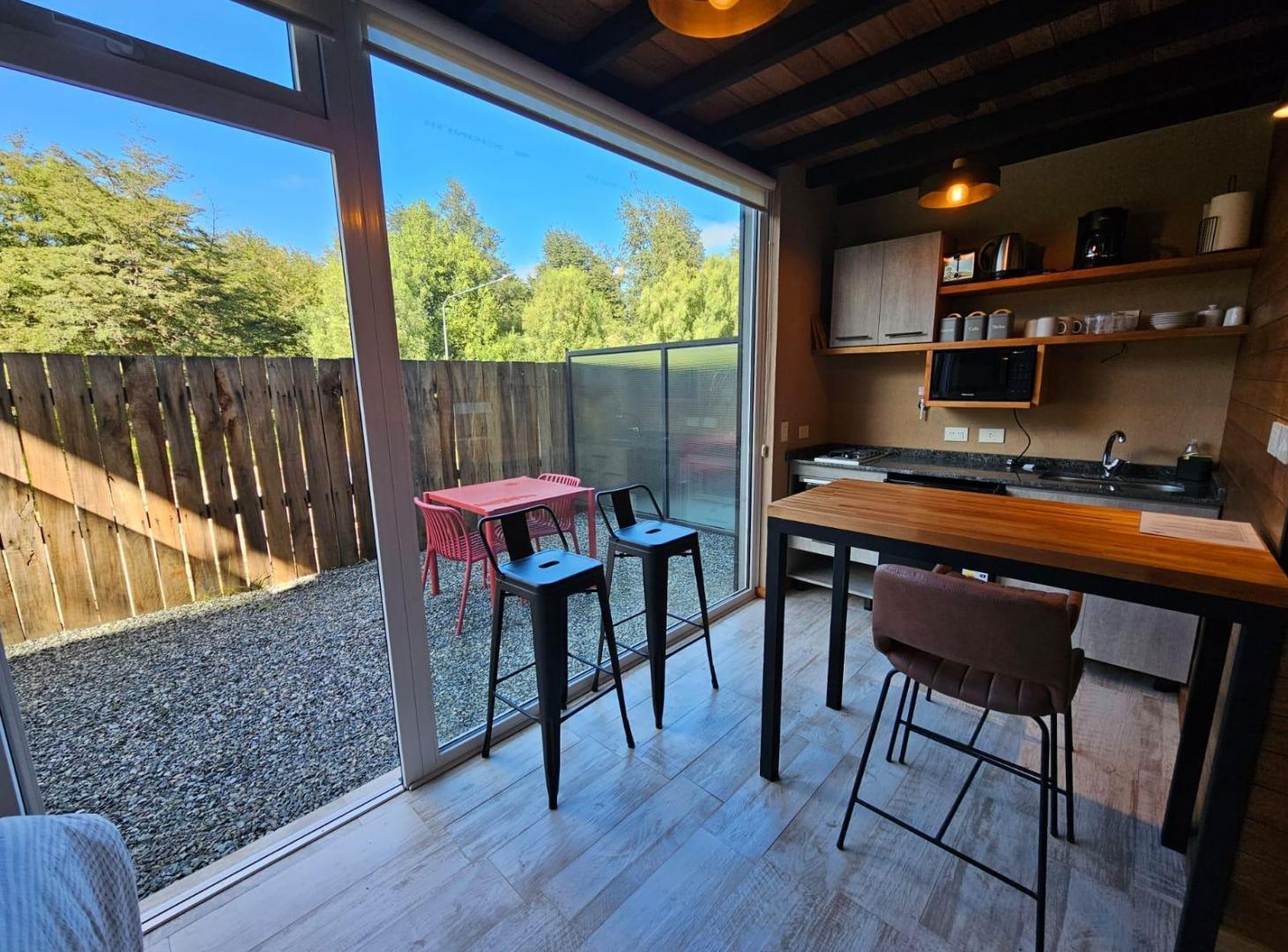 Foto de VENTA Departamento 2 ambientes UF6, parque privado amoblado, Villa La, imagen 4