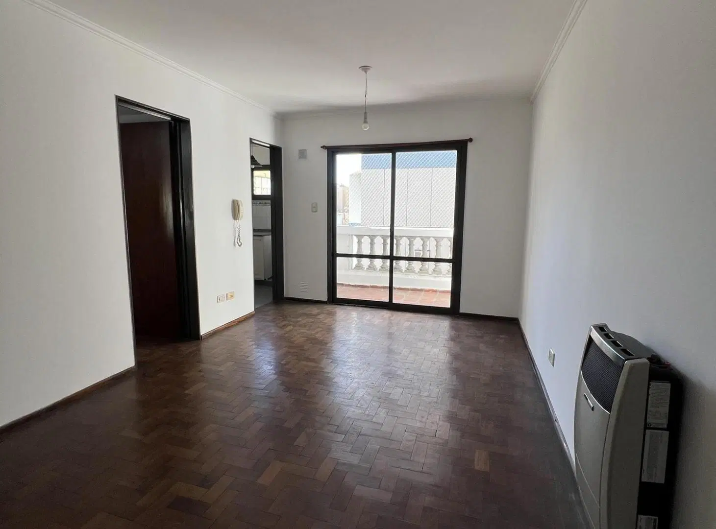 Venta Departamento 1 Dormitorio en Centro con Doble Balcón 8