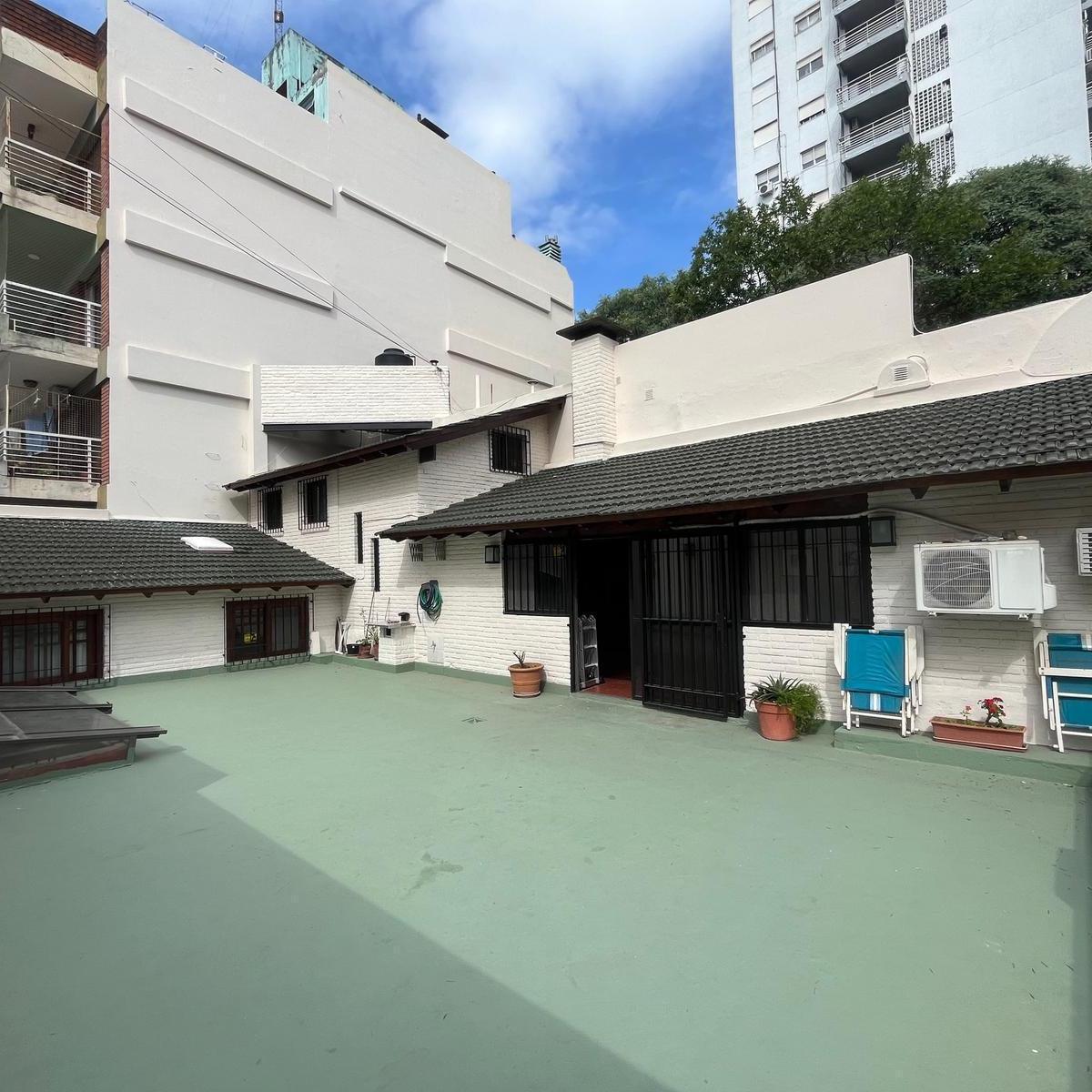 Hualfin y E. Mitre 364 m² Sobre Lote Propio, Casa de 4 Dorm. y 2 Dúplex, en Block. 5