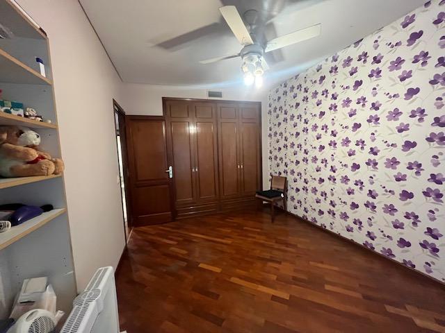 Lujosa Casa con 4 Dorm. 409 m² Cubiertos + Jardín de 225 m² 2