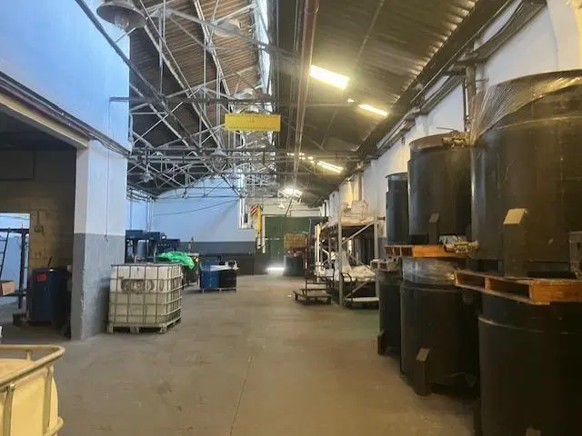 Nave Industrial en San Justo 2556 m2 Intendente Arieta y Matheu 2