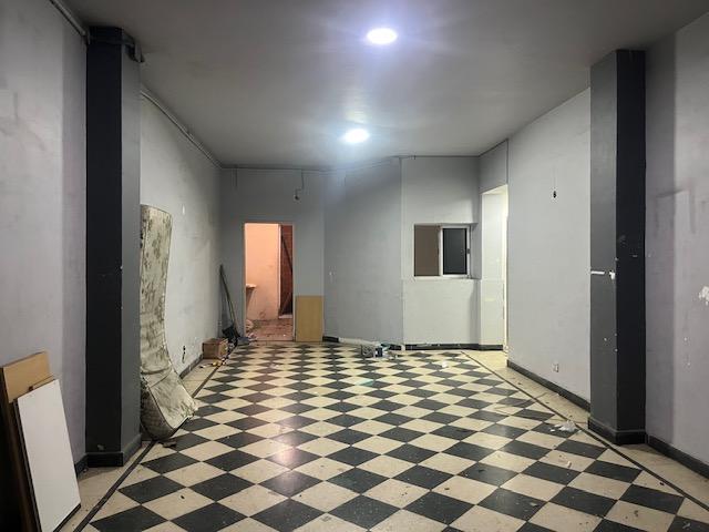 Foto de Local 135 m2 Juan D Perón entre Paraná y Montevideo Venta, imagen 5