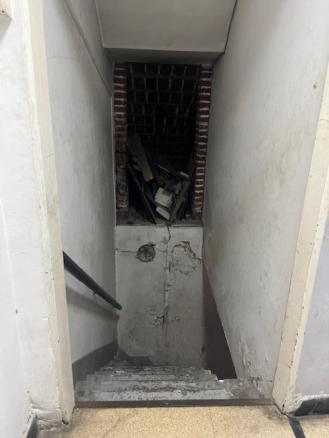 Foto de Local 135 m2 Juan D Perón entre Paraná y Montevideo Venta, imagen 2
