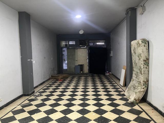 Foto de Local 135 m2 Juan D Perón entre Paraná y Montevideo Venta, imagen 4