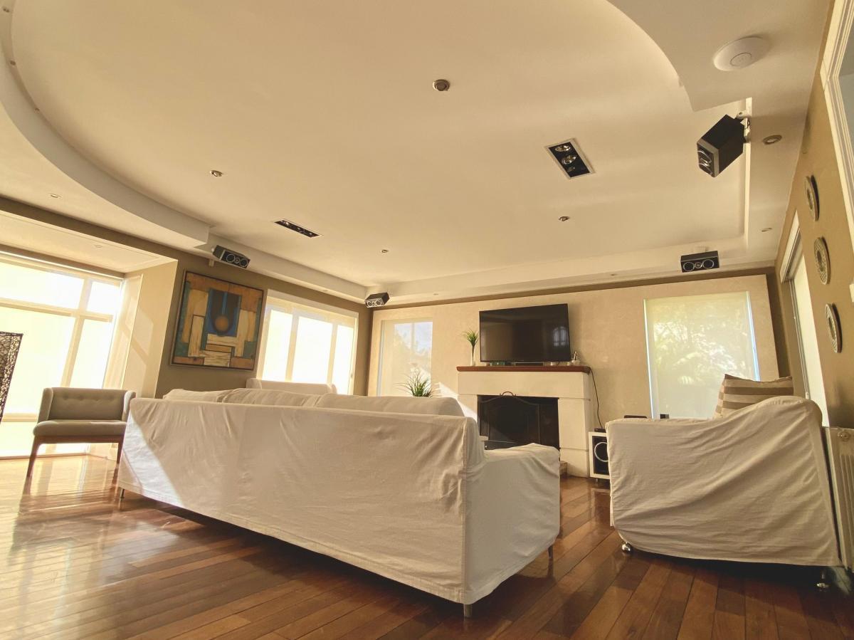 Venta Casa - Los Troncos - Piscina - Parque - Parrilla - Garage - Full Amenities 3