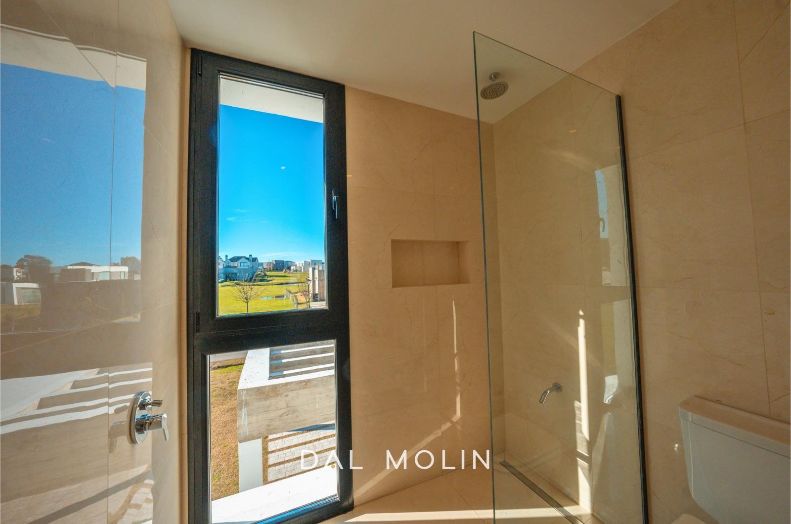 Venta · Rumenco Joven · A estrenar · Al lago · 4 habitaciones