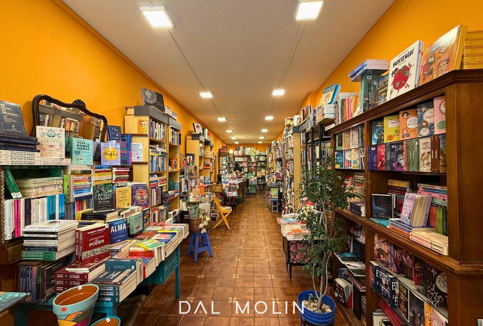 Foto de Venta - Local Comercial - Centro - Apto crédito - Profesional. Comercial, imagen 2