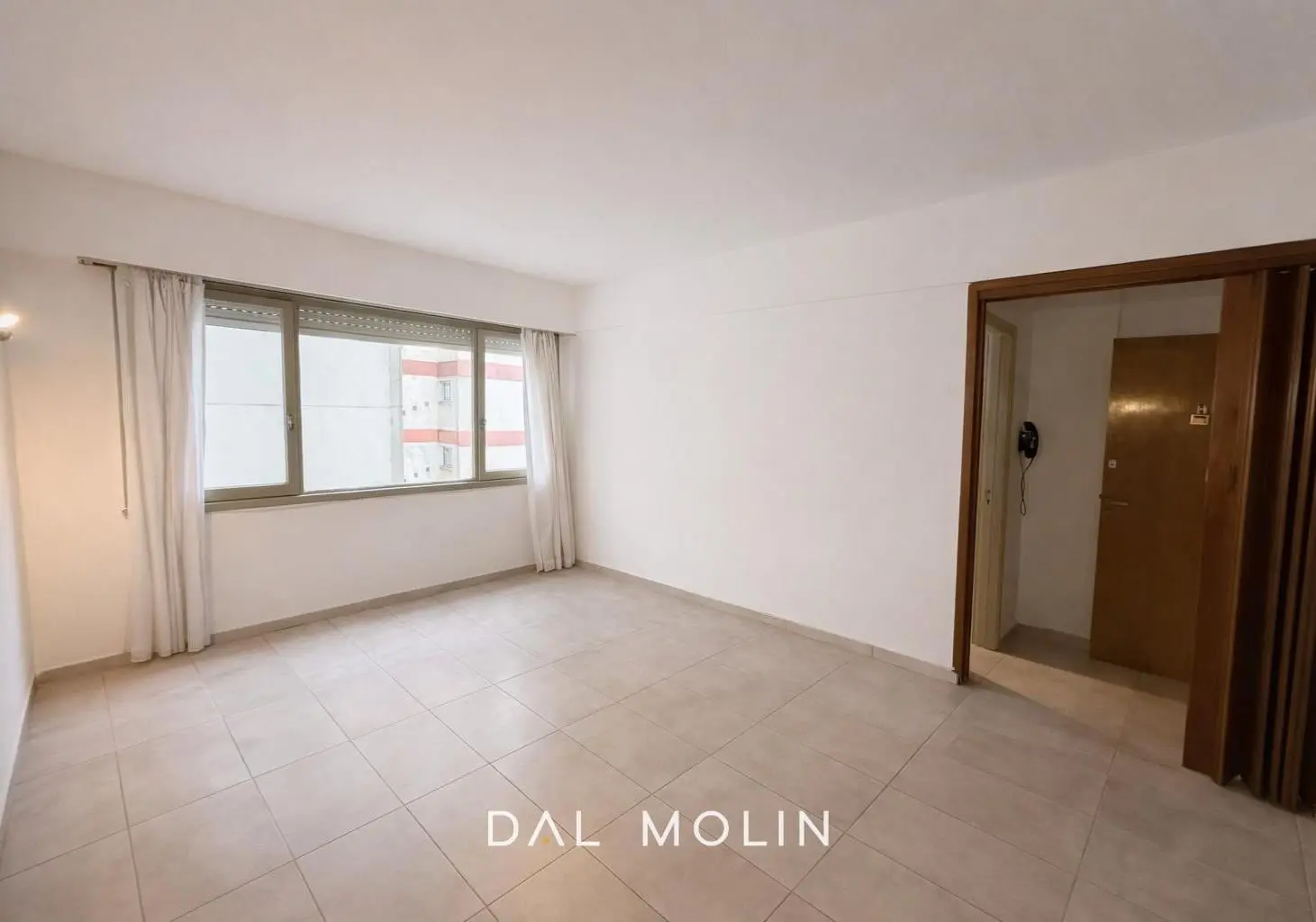 VENTA - Departamento - Un ambiente - Guemes - Macrocentro - Contrafrente - Original 3