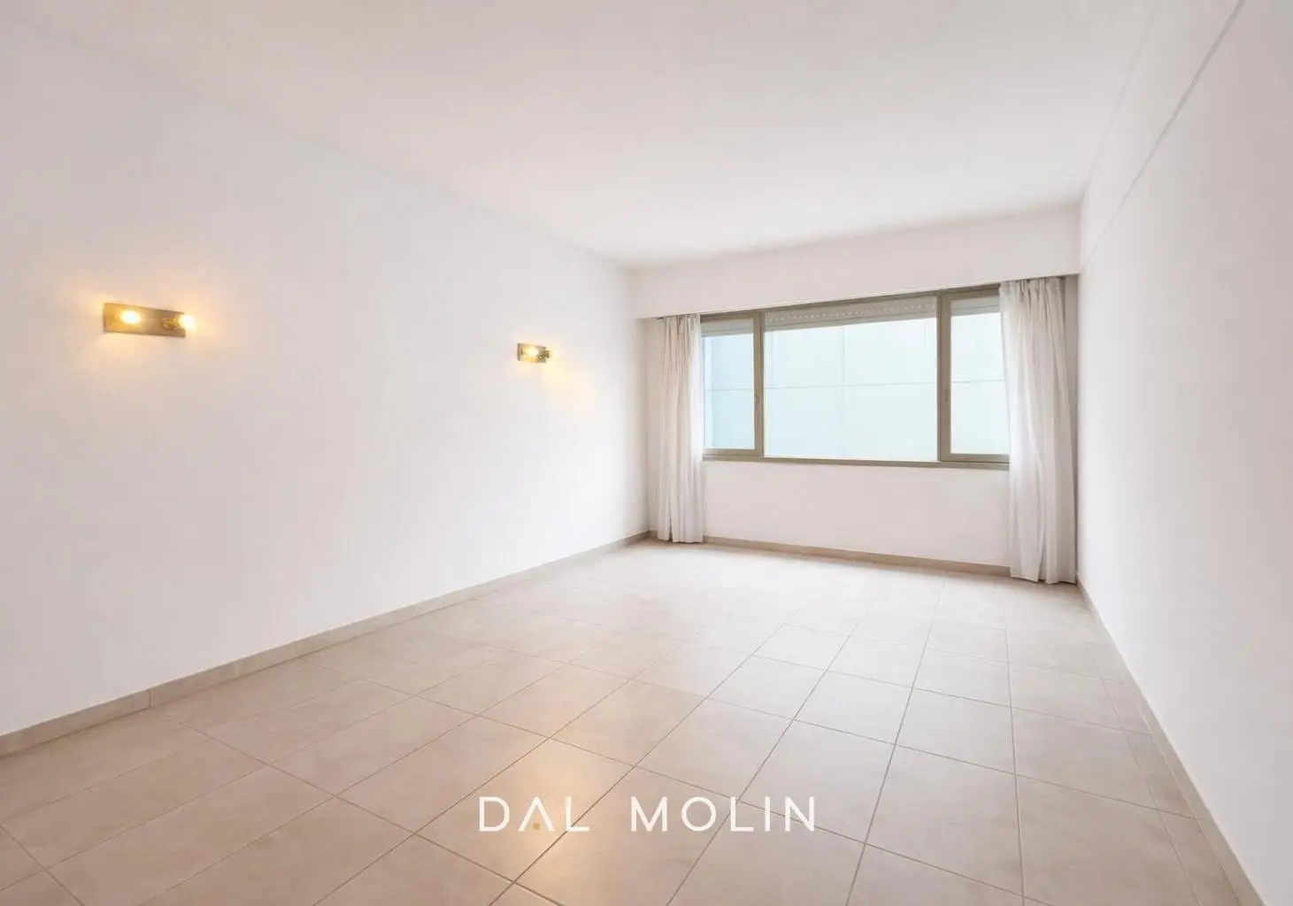 VENTA - Departamento - Un ambiente - Guemes - Macrocentro - Contrafrente - Original 2