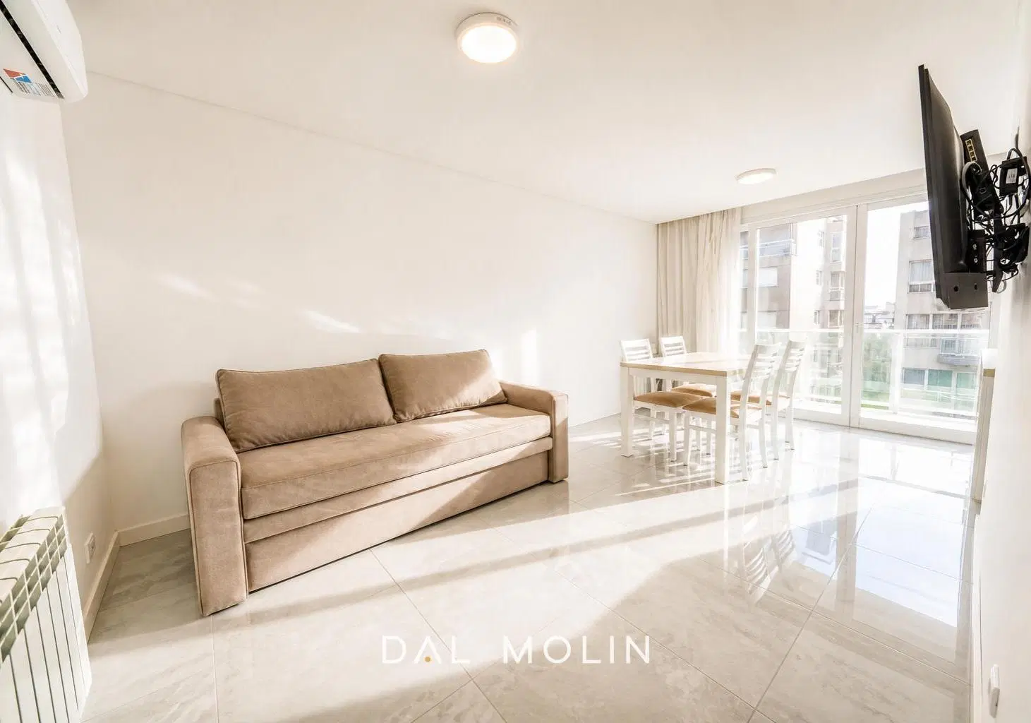 Venta. Departamento al mar. 2 ambientes con balcón. La Perla. Nuevo. Cochera. Quincho. Semipiso. 4