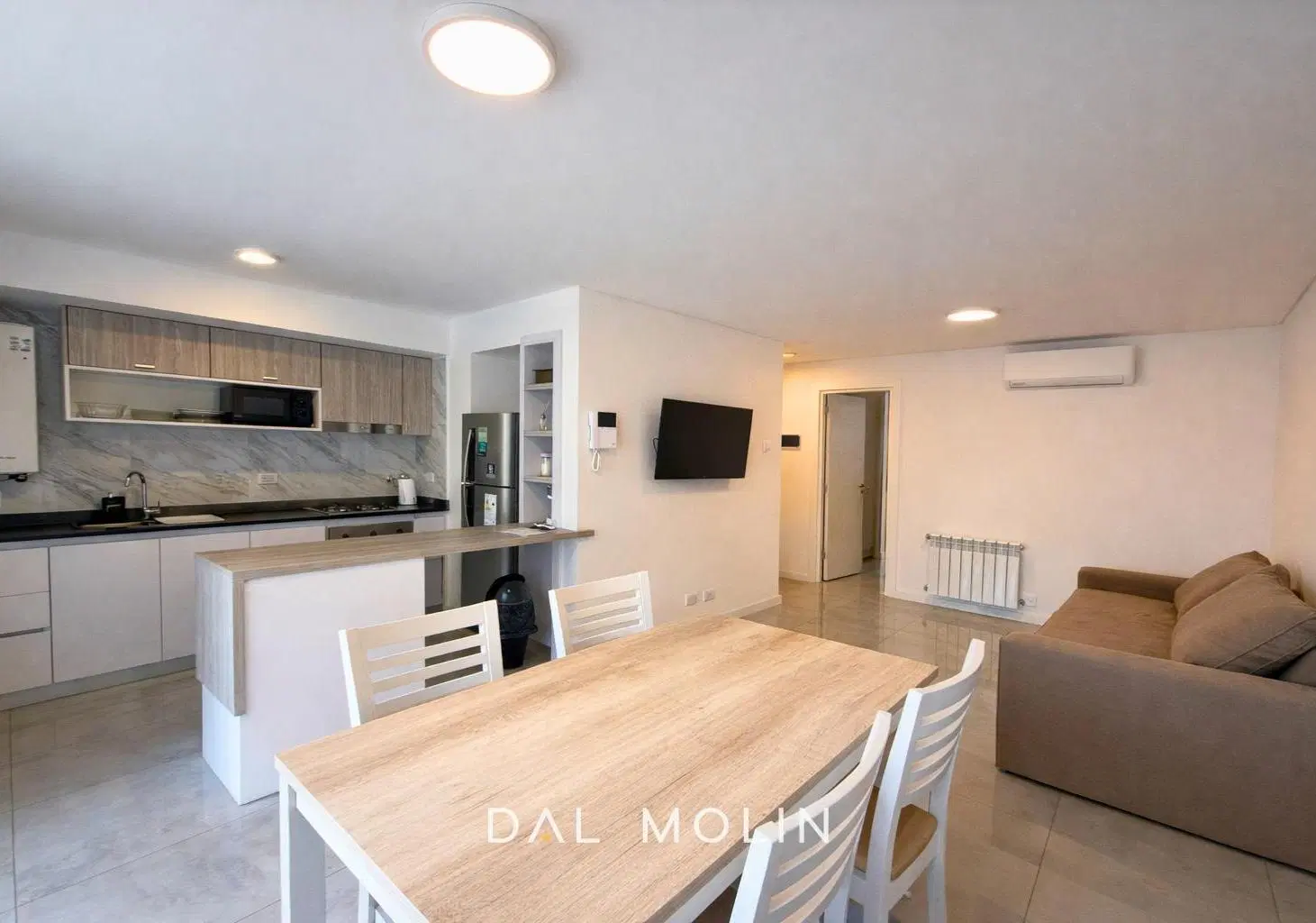 Venta. Departamento al mar. 2 ambientes con balcón. La Perla. Nuevo. Cochera. Quincho. Semipiso. 3