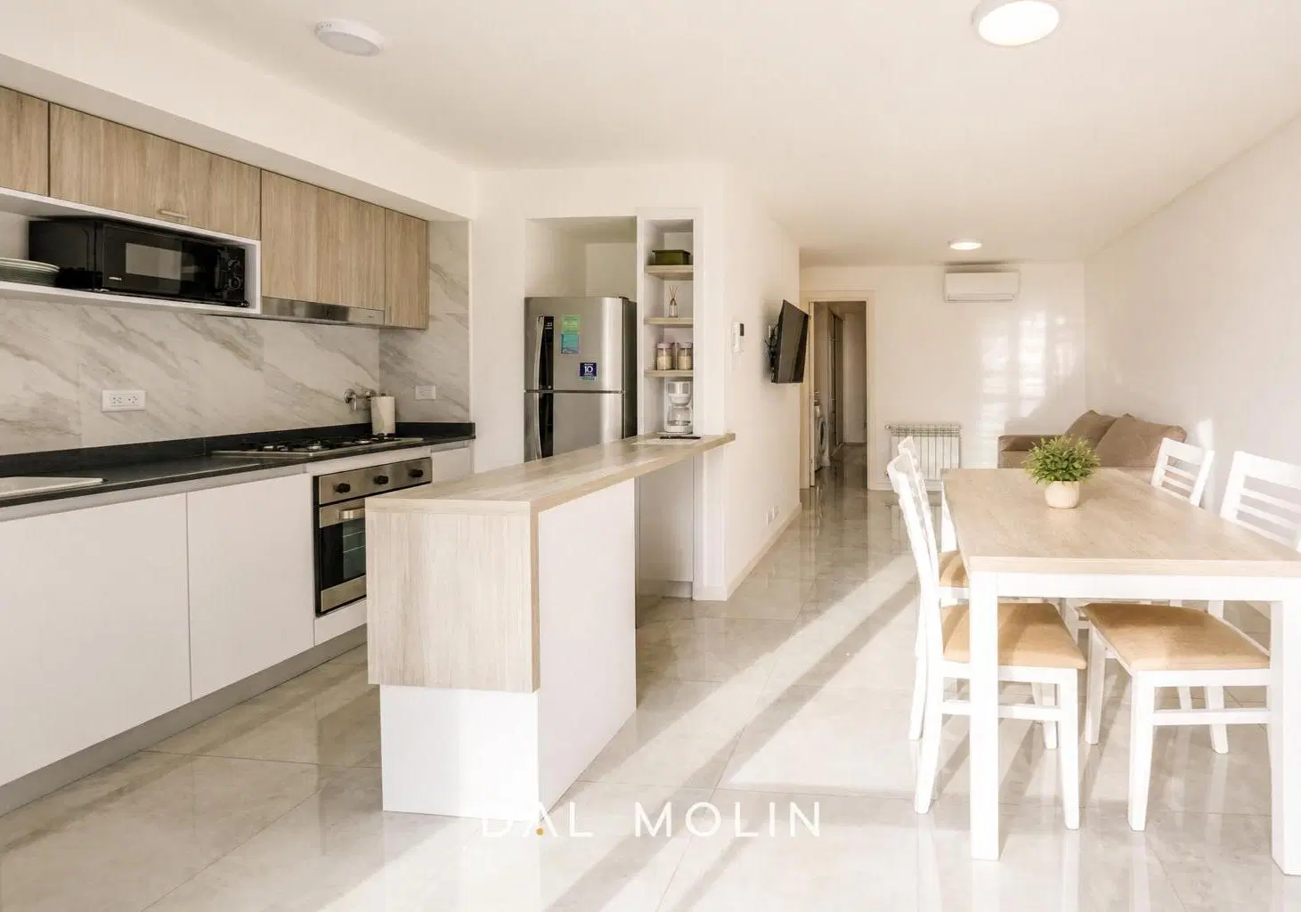 Venta. Departamento al mar. 2 ambientes con balcón. La Perla. Nuevo. Cochera. Quincho. Semipiso. 5