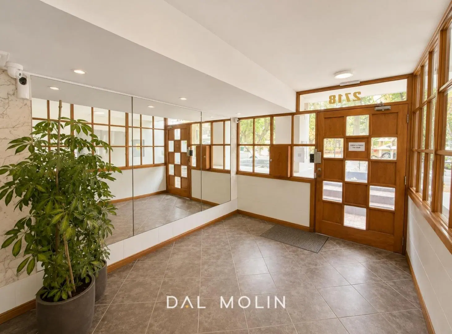 VENTA. DEPARTAMENTO. 3 AMBIENTES. PLAZA MITRE. CONTRAFRENTE 4