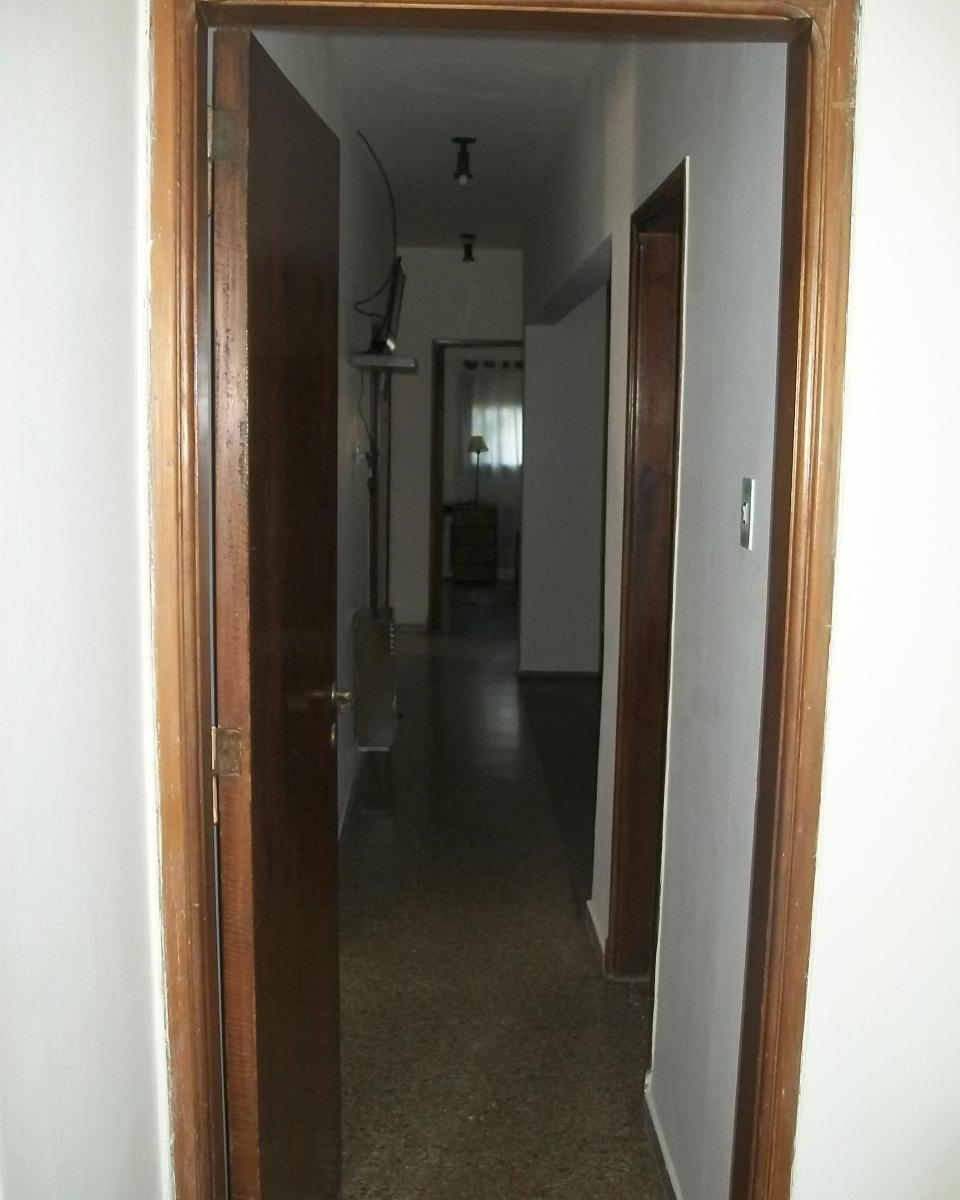 Venta Casa en Bº Maipu Malaga 1826 4 Dor 3 Baños Cocherax4 2