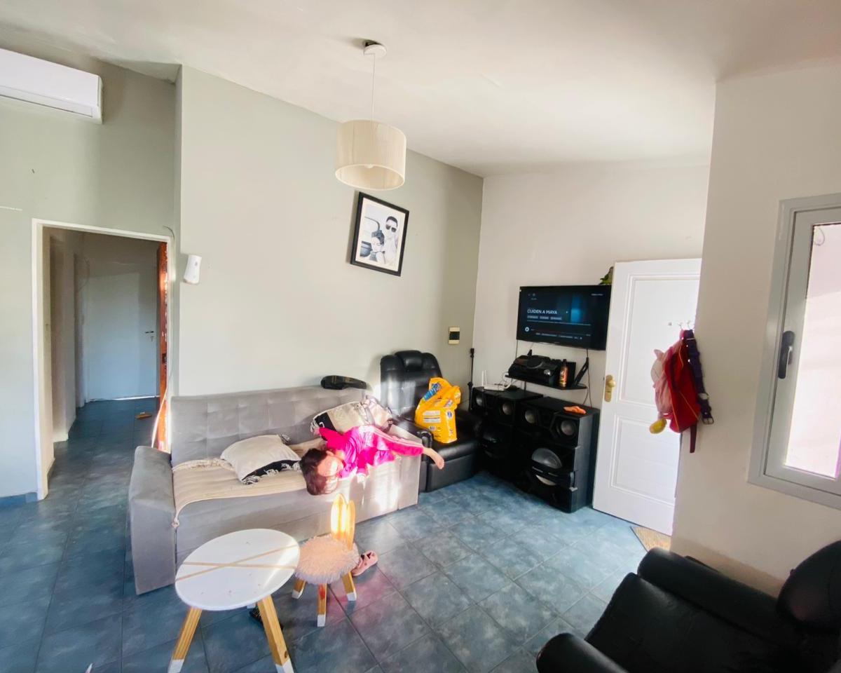 Venta Bº 1 Mario Bravo 1643 Galpón de 360 m² y Dos Departamentos 4