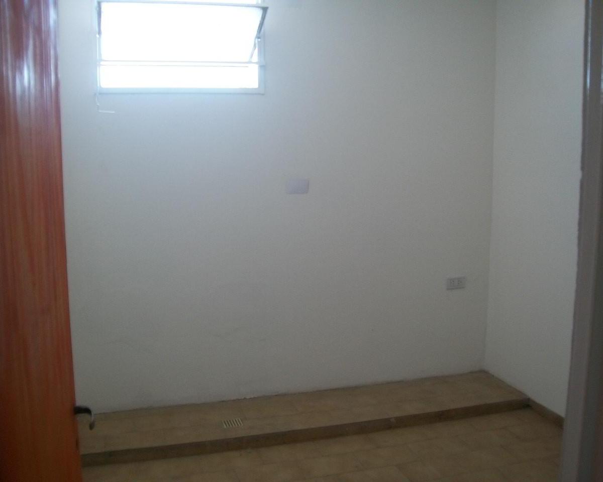 Foto de VENTA B° GENERAL BUSTOS TOLEDO 1550 BLOCK 5 DEPARTAMENTOS + POSIBILIDAD, imagen 5